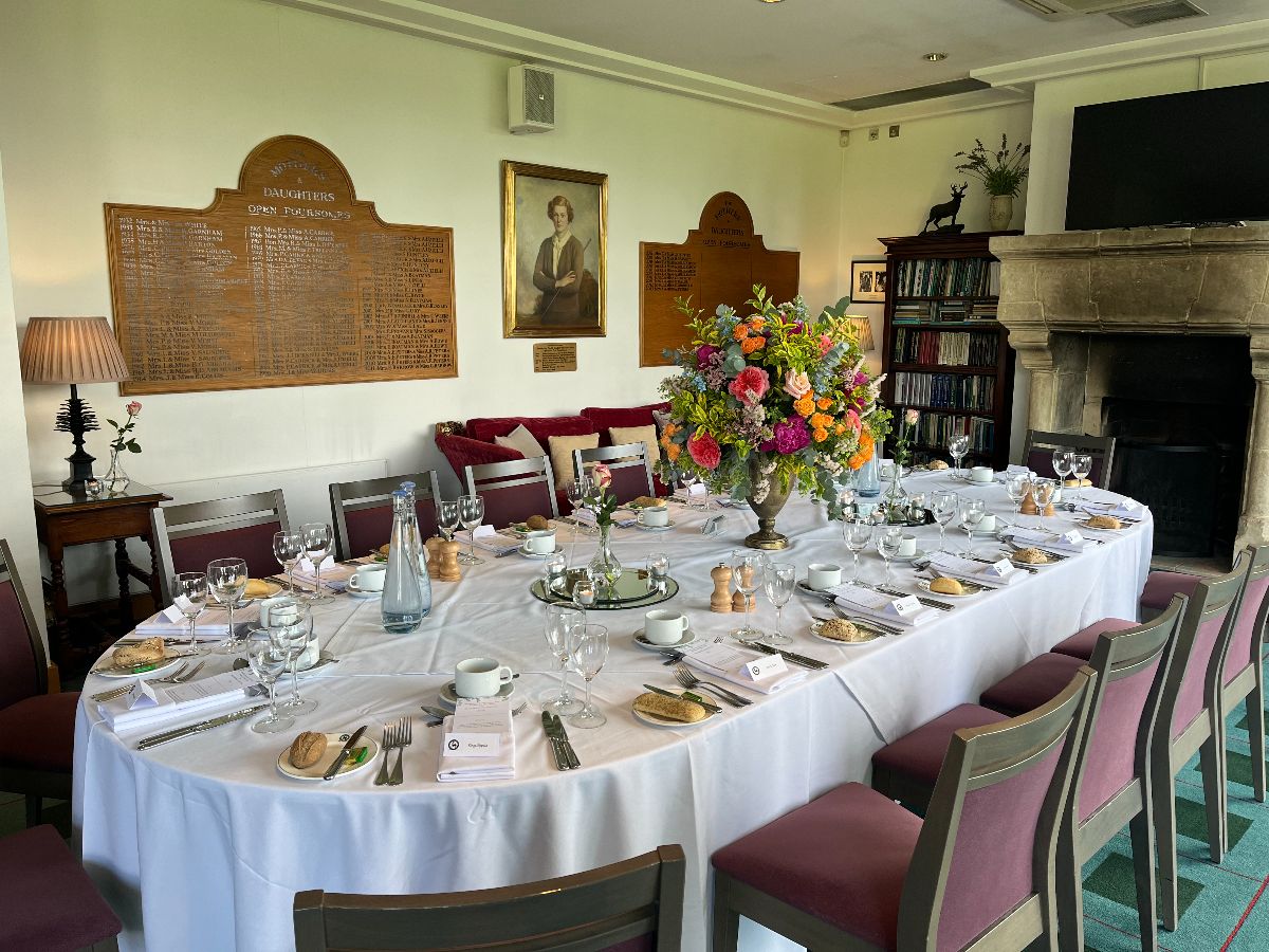 Gallery Item 2 for Royal Mid-Surrey Golf Club