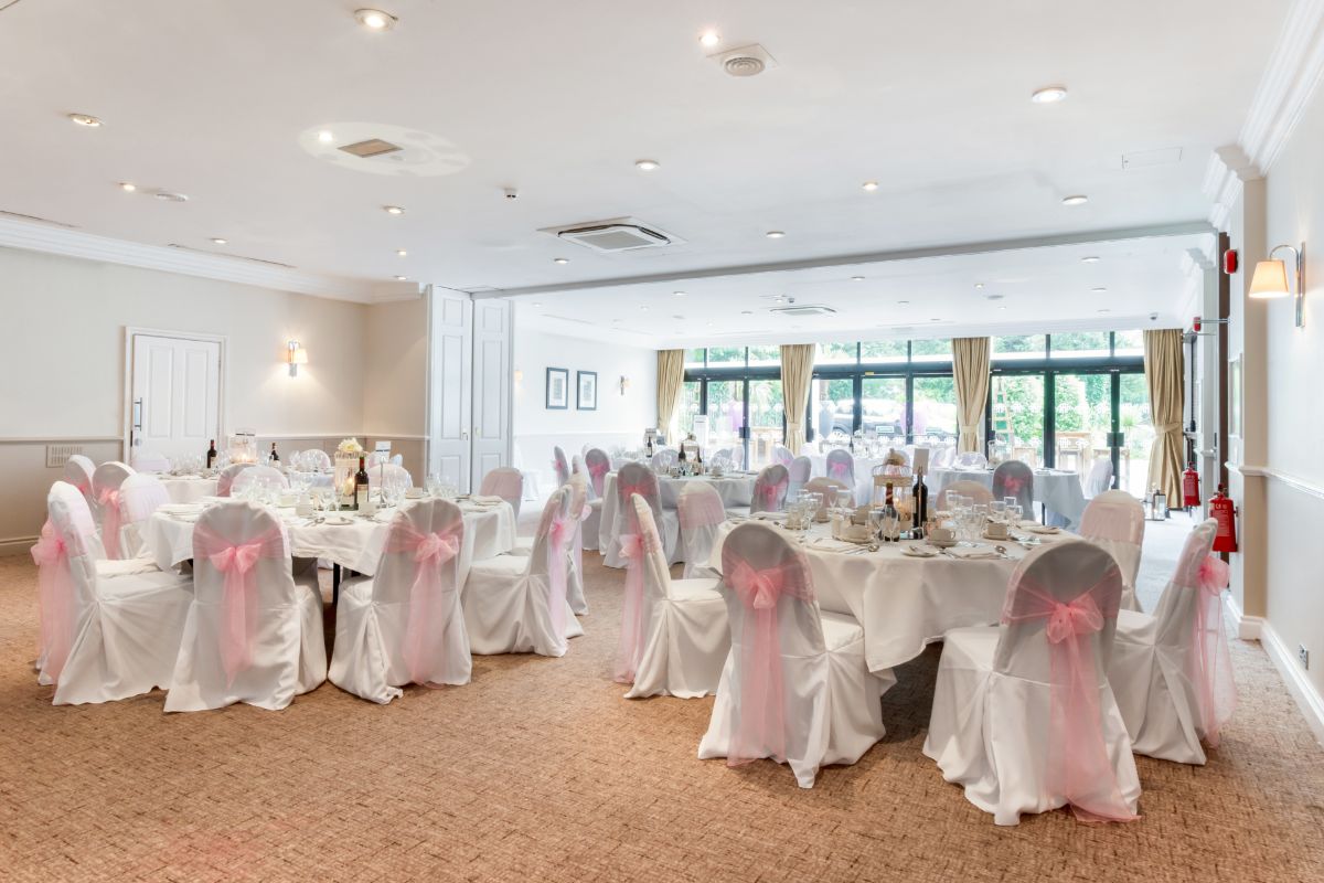 Gallery Item 9 for Pinewood Hotel